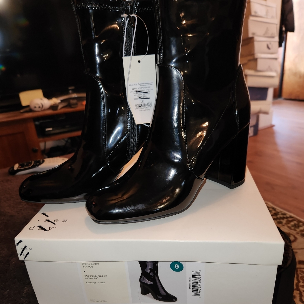 A New Day Penelope Jet Set Black Square Toe Stretch Sock Boots Size 9